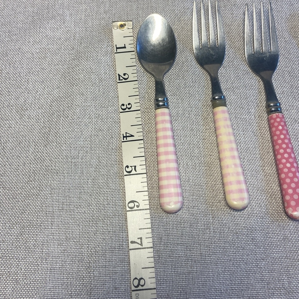 Set of URBN Mix & Match Cutlery. 5 pieces. - Picture 7 of 8